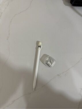 Apple White Tablet Stylus with Replacement Tips - Precision Touch